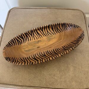 Disney's Animal Kingdom Theme Park Wooden Carved Zebra Long Bowl Made in Kenya